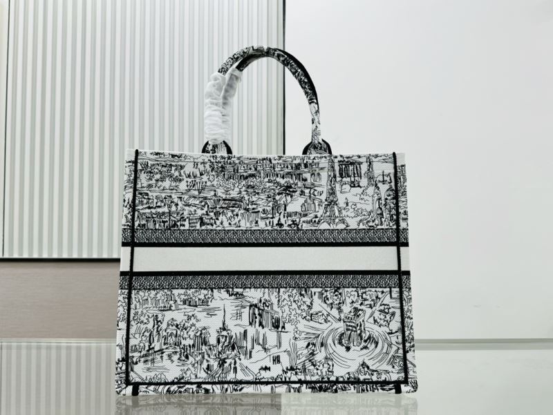 Christian Dior Shopping Bags